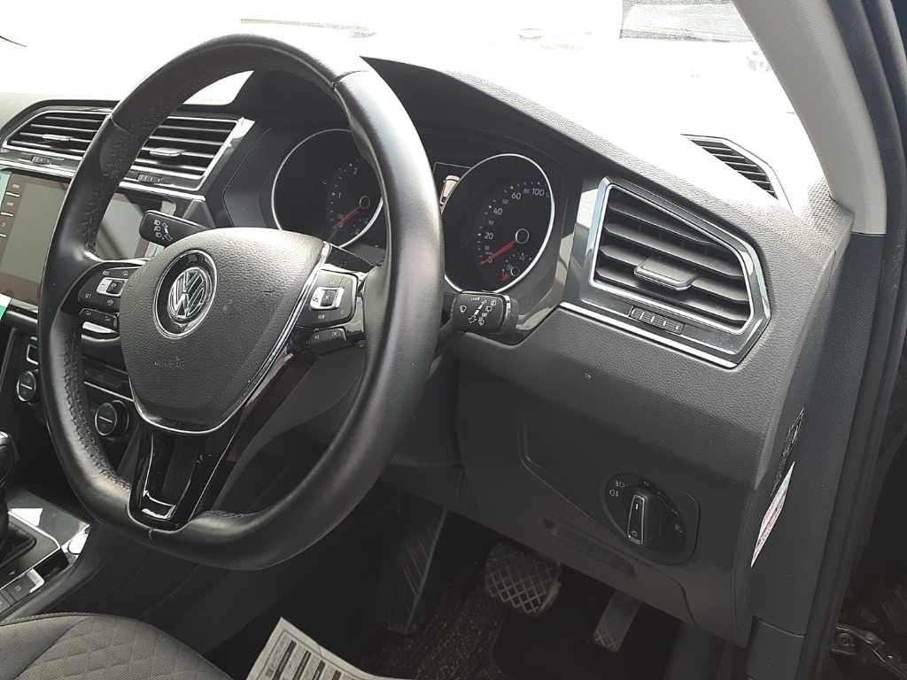 Volkswagen ﾃｨｸﾞｱﾝ TDI 4ﾓｰｼｮﾝ ｺﾝﾌｫｰ 4WD