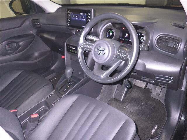 Toyota Yaris Cross HYBRID X