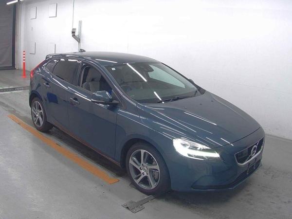 Volvo V40 D4MO MEN MANY M