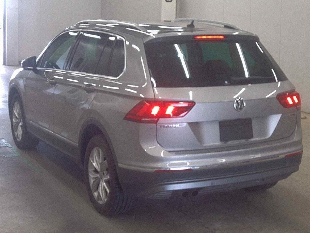 Volkswagen Tiguan TDI4 MOTION HIGH LINE