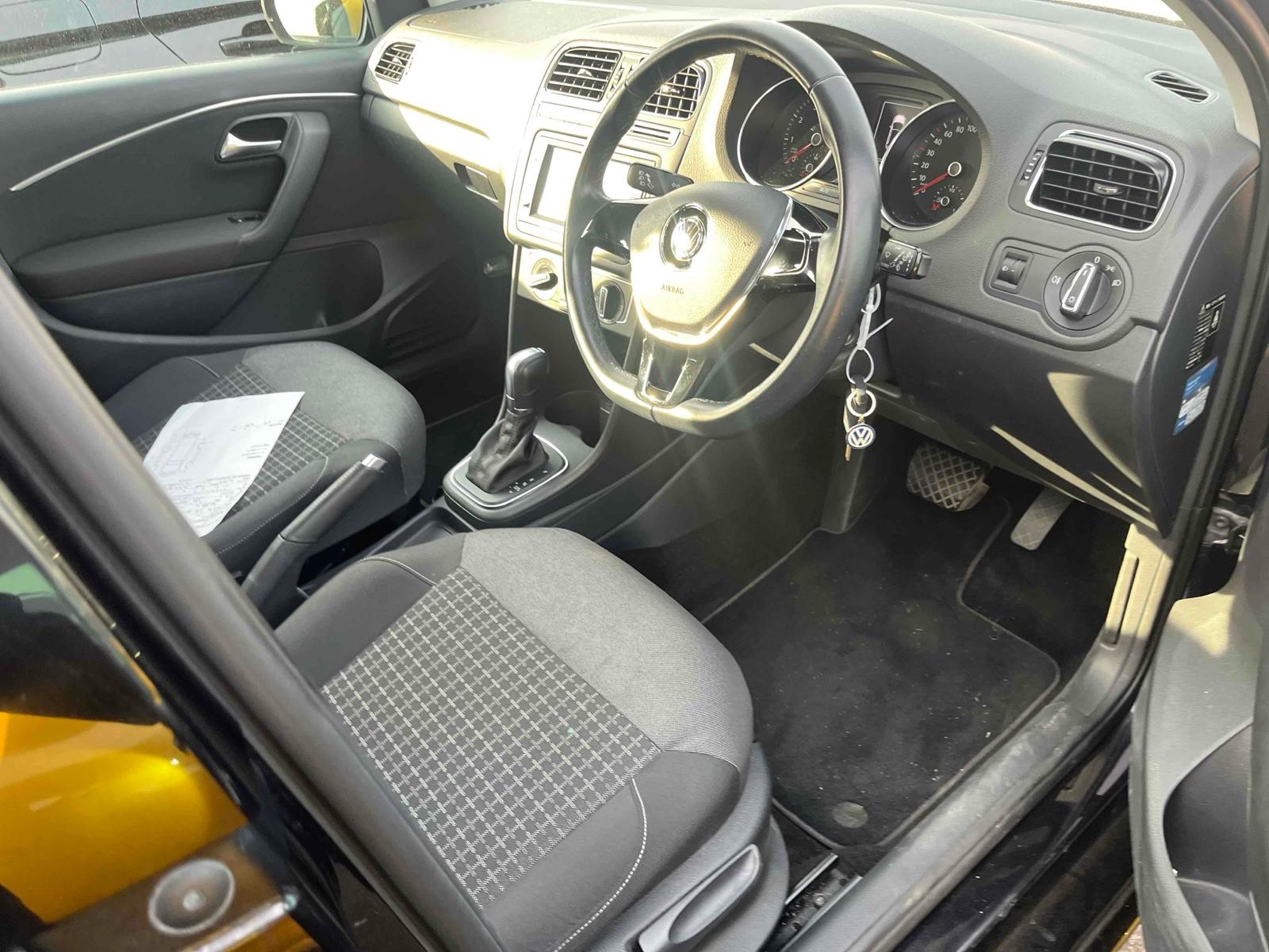 Volkswagen POLO 5D TSI COMFORT LINE