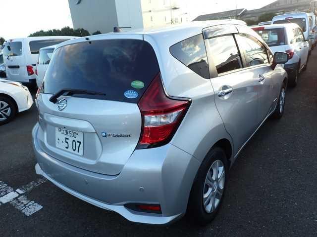 Nissan Note e-POWER B