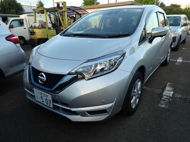 Nissan Note e-POWER B