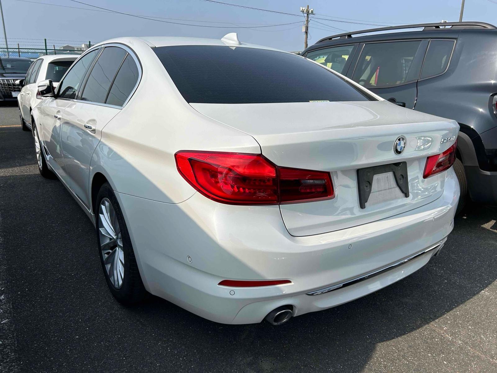 BMW 523D LUXURY 2.0