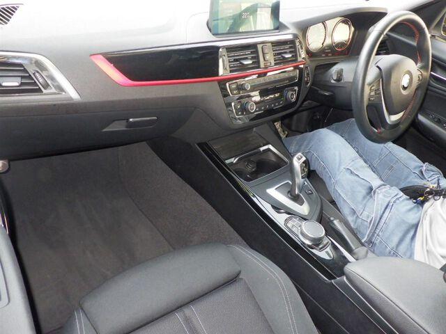 BMW 1 Series 5d 118I SPORT
