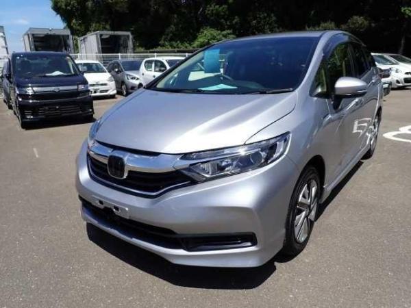 Honda Shuttle HYBRID?Honda SENSING