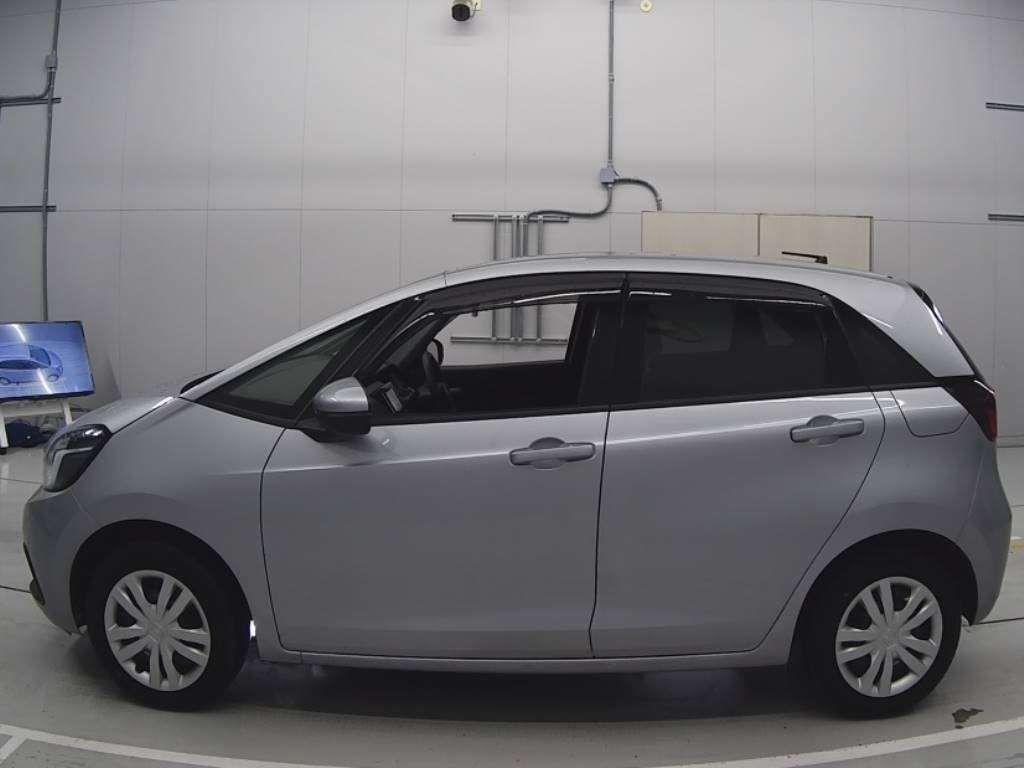 Honda Fit E:HEV BASIC