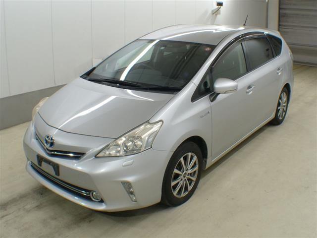 Toyota Prius ALPHA S TUNE BLACK
