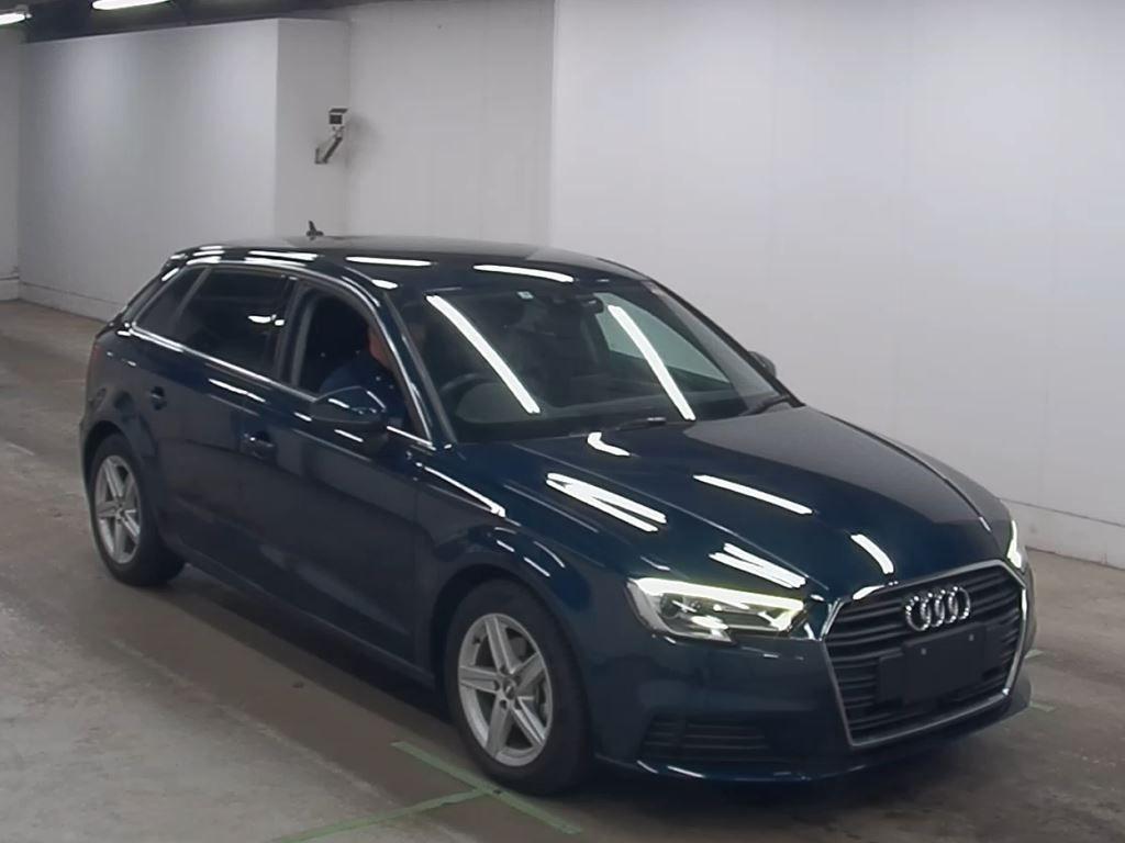 Audi A3 SPORT B30TFSI