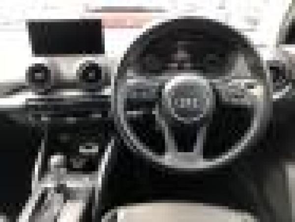 Audi Q2 1.0TFSI SPORT