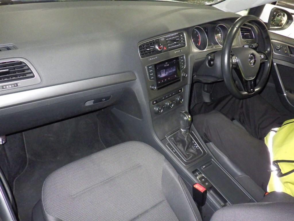 Volkswagen Golf TSI COMFORT LINE BMT