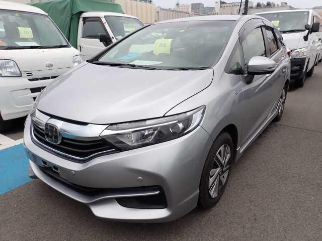 Honda Shuttle HYBRID HONDA SENSING