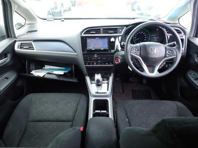 Honda Shuttle HYBRID HONDA SENSING