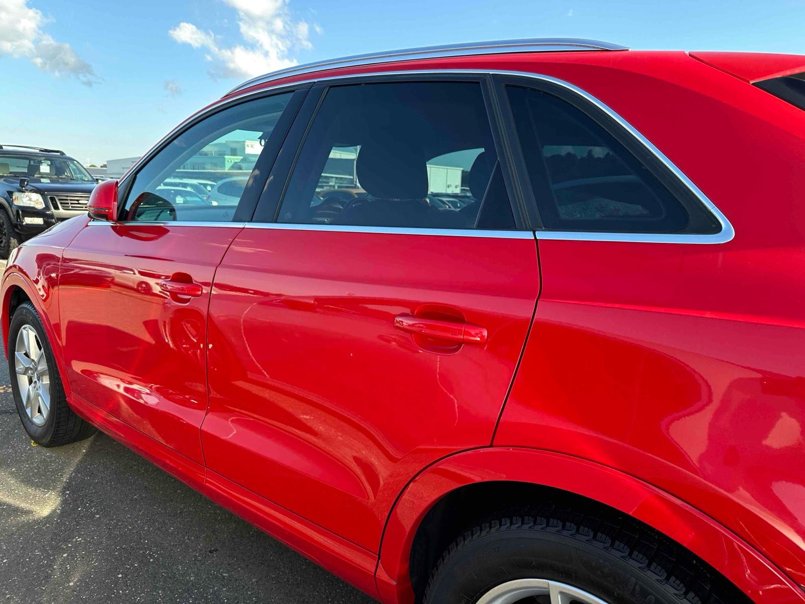 Audi Q3 COLOR SELECTION