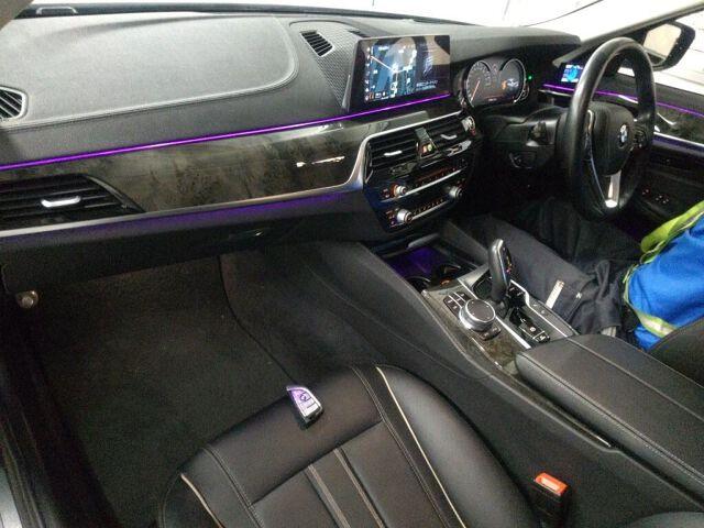 BMW 5 Series 4d 523D LUXURY