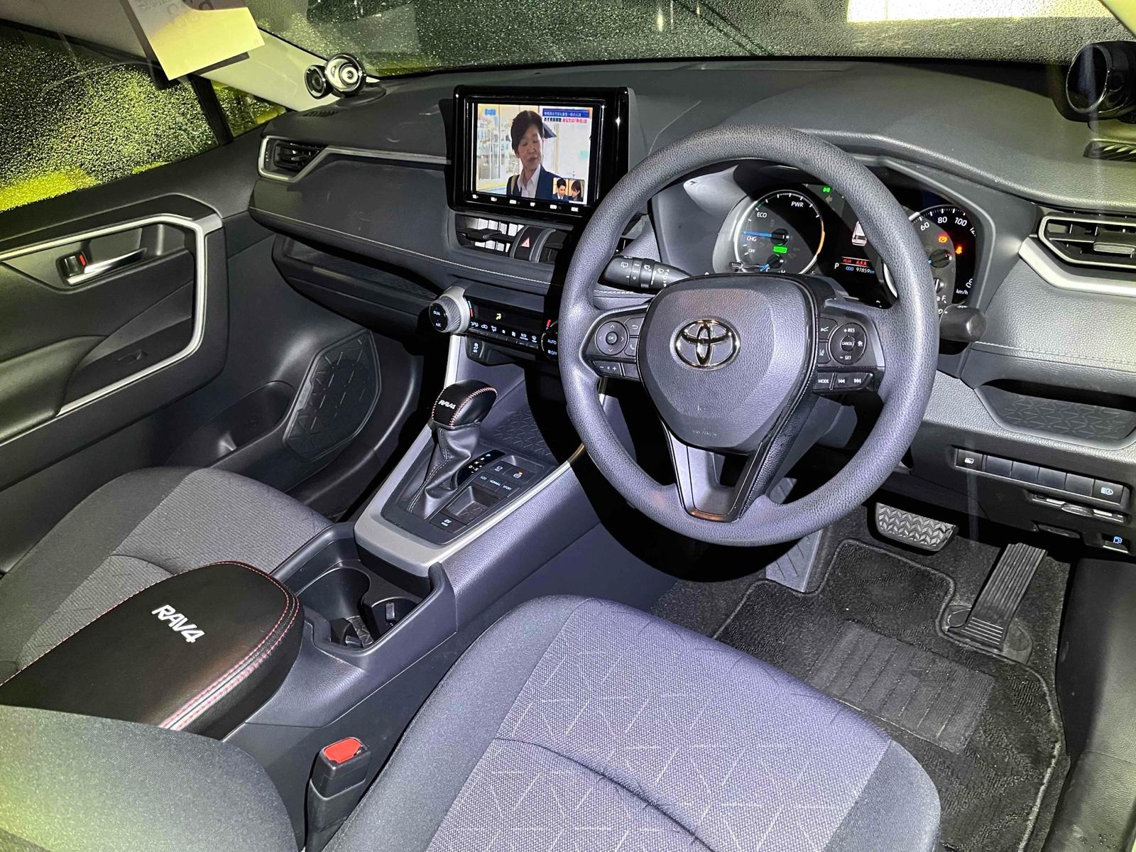 Toyota RAV4 HYBRID X