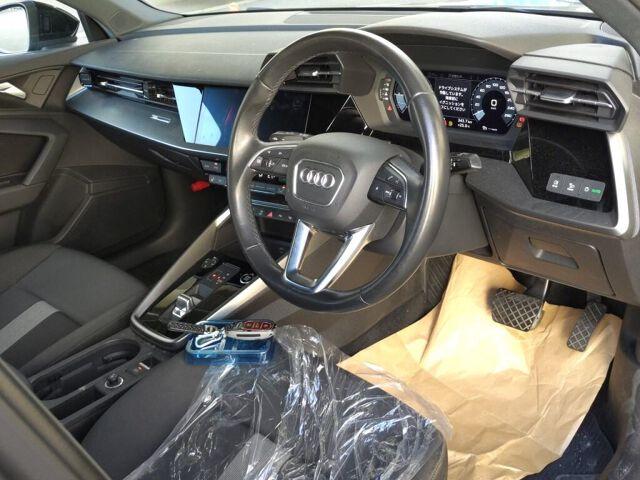 Audi A3 Sedan 30TFSI ADVANCED