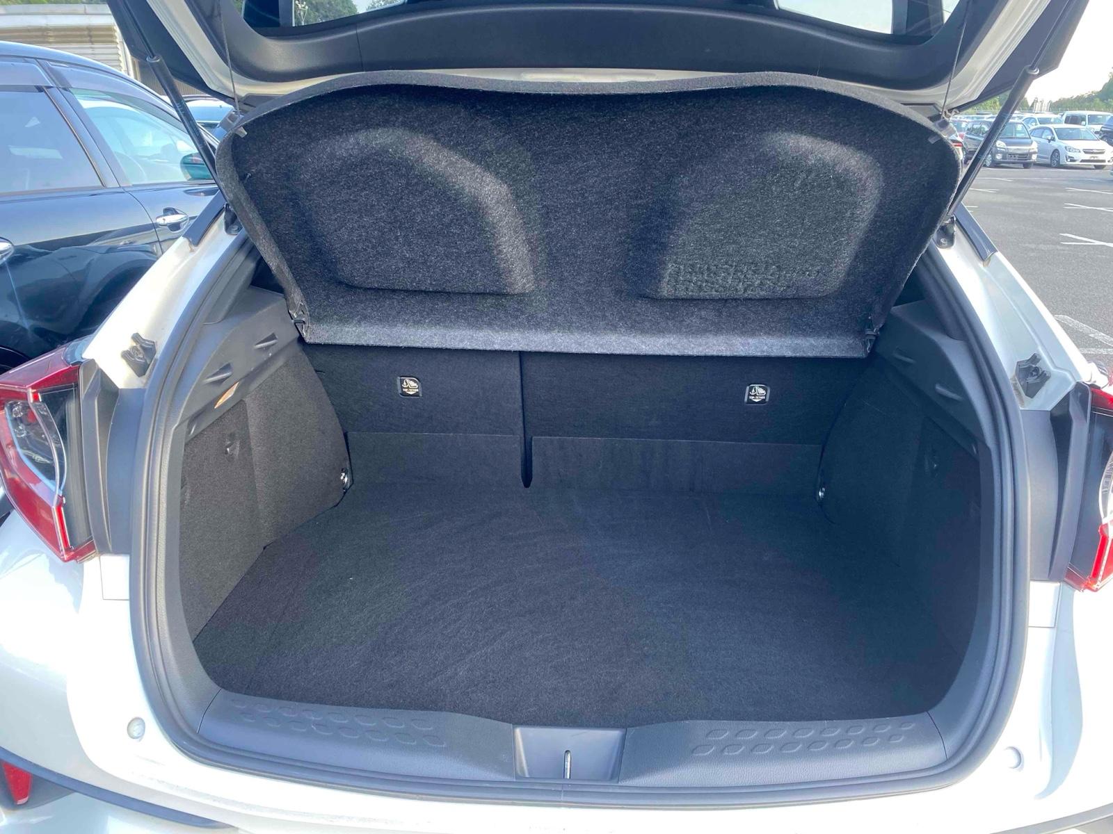Toyota C-HR S LED PACKAGE