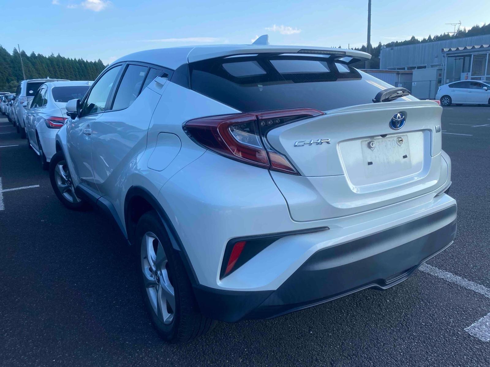 Toyota C-HR S LED PACKAGE
