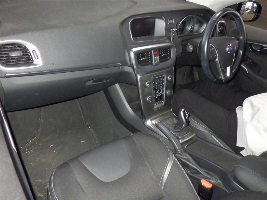 Volvo V40 T4 SE