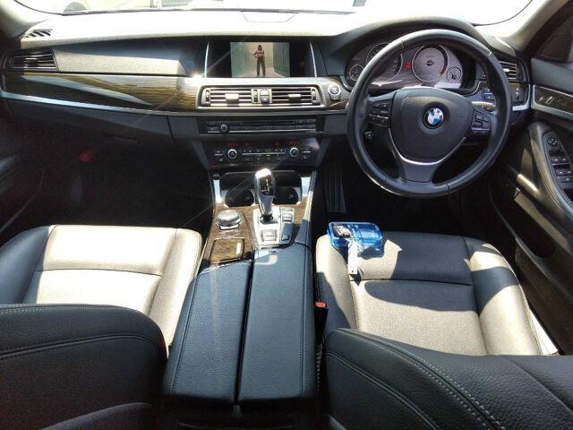 BMW 523D TOURING RUG SI 2.0