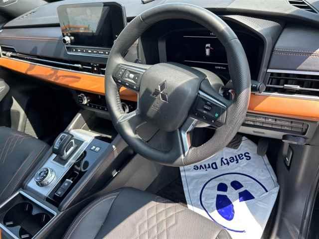 Mitsubishi Outlander Phev P