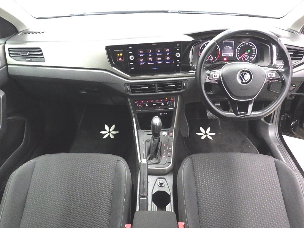 Volkswagen Polo TSIｺﾝﾌｫｰﾄﾗｲﾝ
