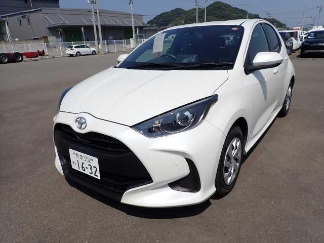 Toyota Yaris X WITH ORIGINAL NAVIGATION 