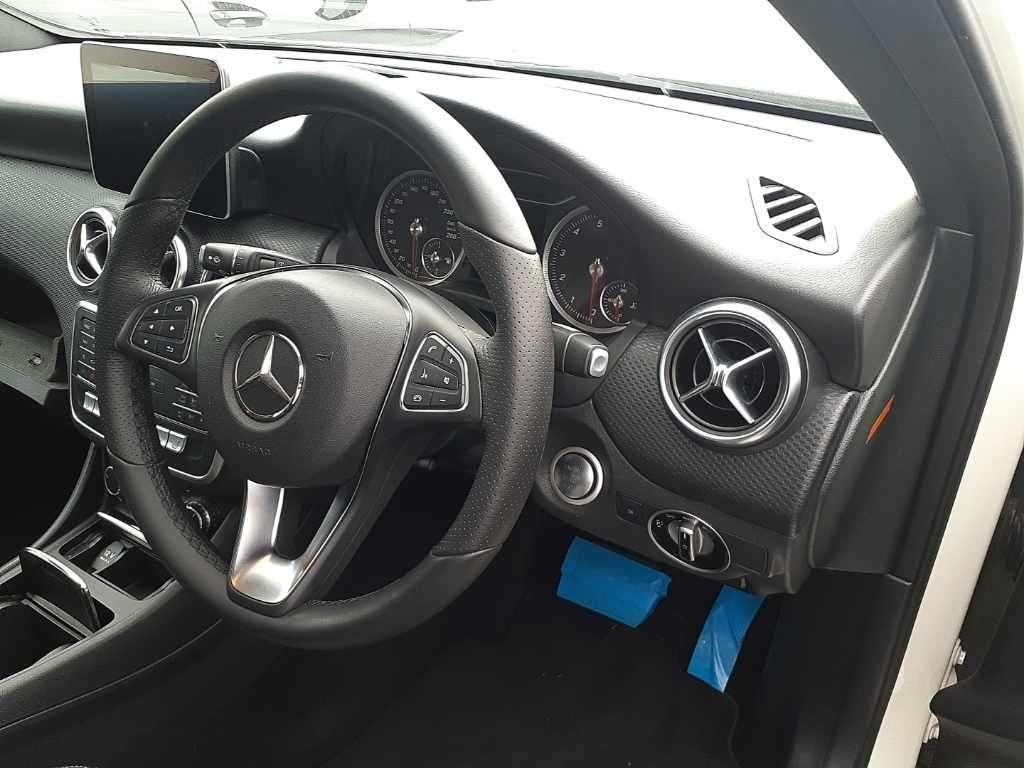 Mercedes-Benz A Class A180