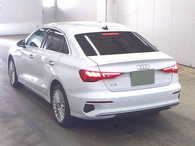 Audi A3 Sedan 30TFSI ADVANCED