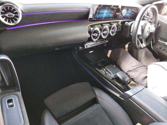 Mercedes-Benz Cla-class CLA200D AMG LINE