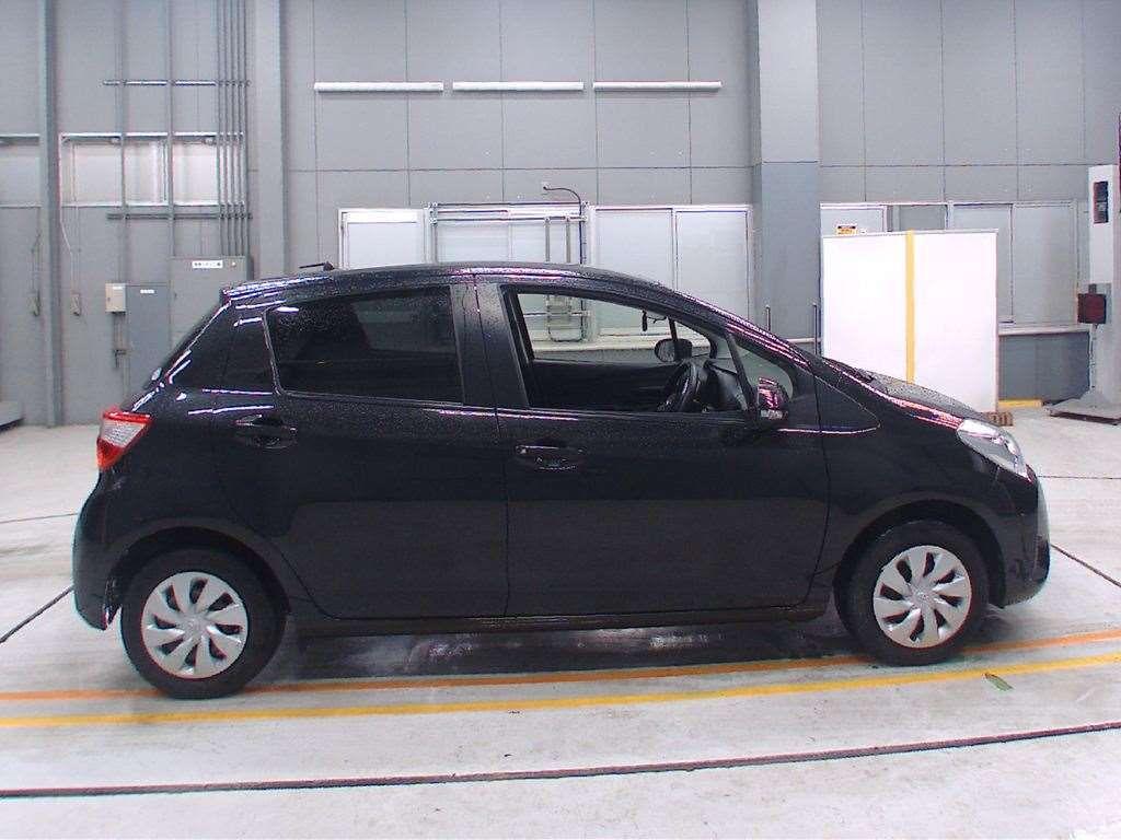 Toyota Vitz F