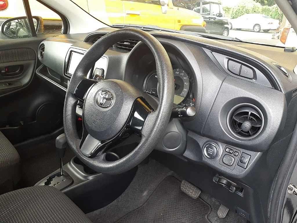Toyota Vitz F