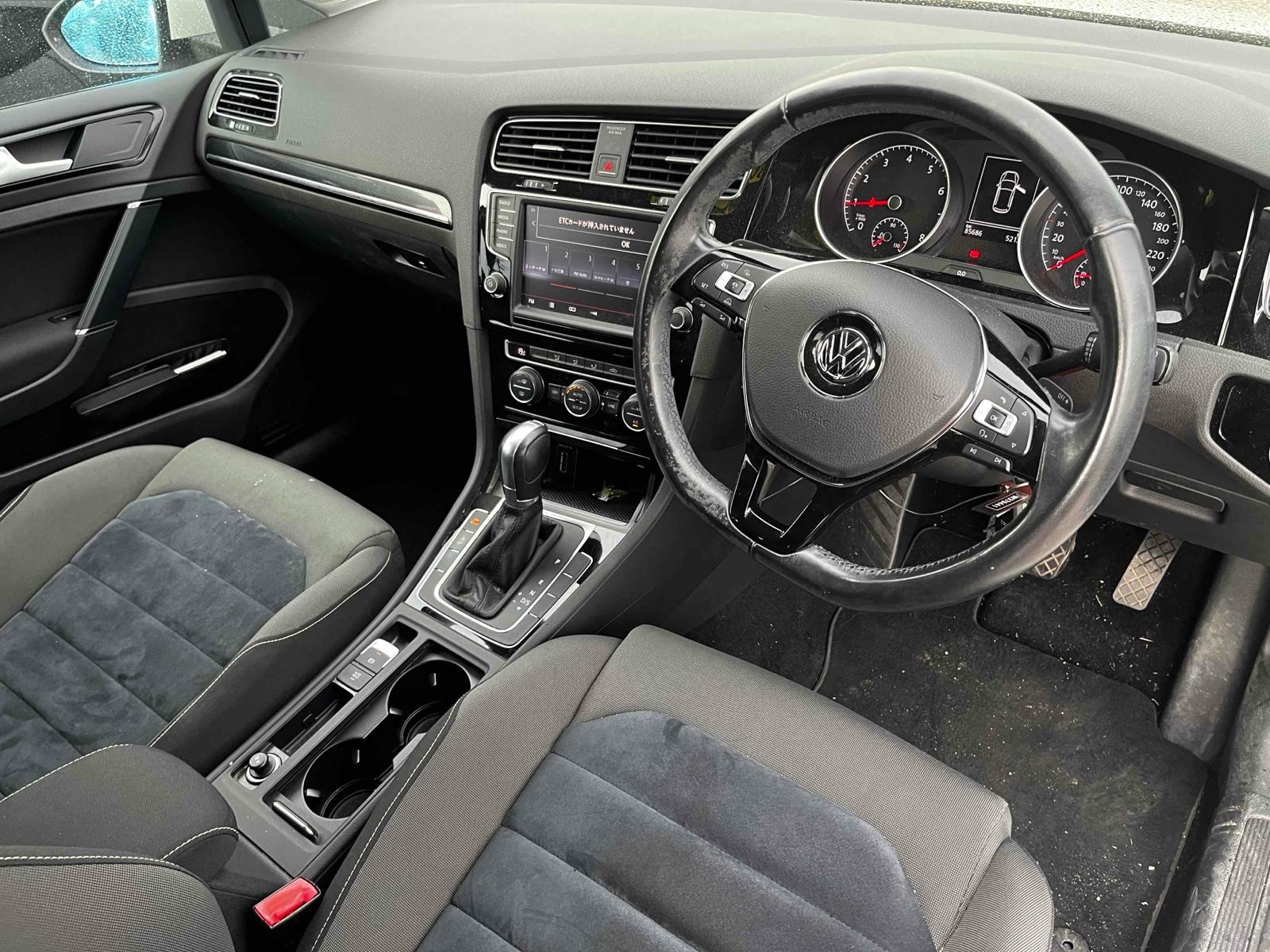 Volkswagen Golf TSI