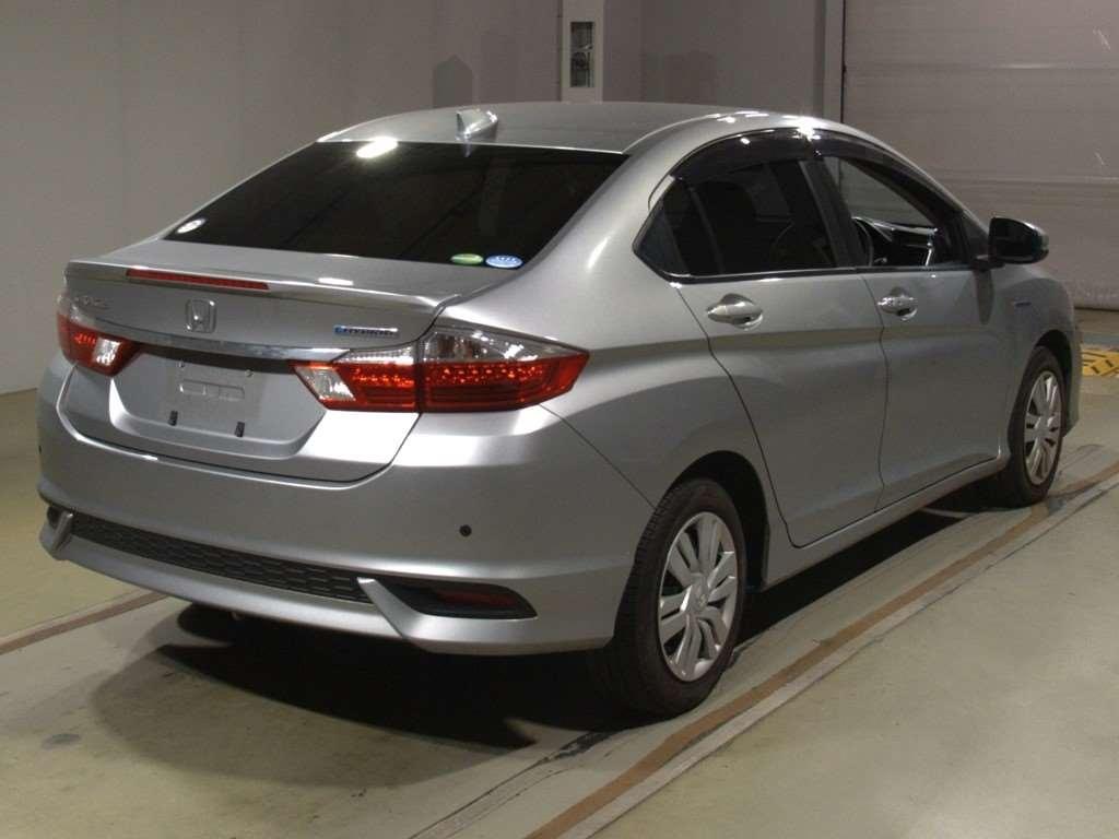 Honda Grace HYBRID DX