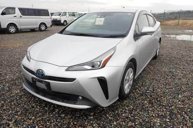 Toyota Prius 4WD S