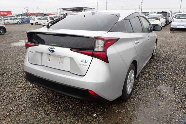 Toyota Prius 4WD S