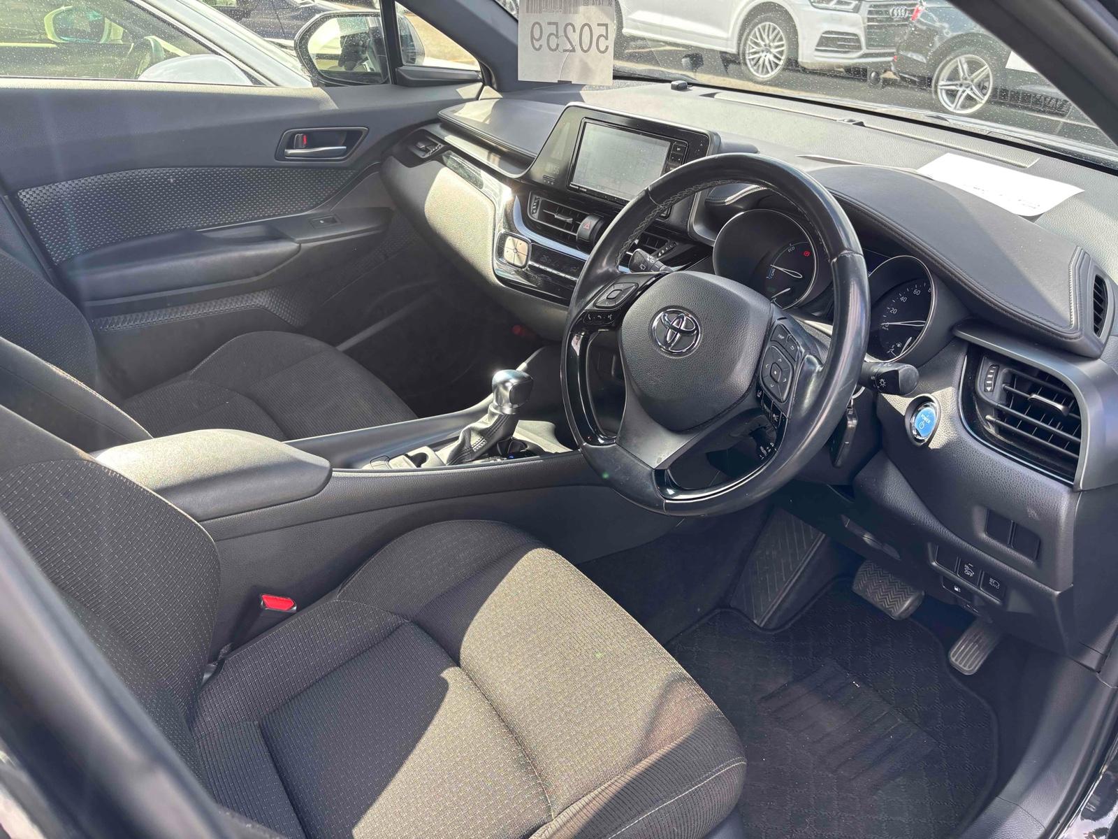 Toyota C-HR S LED PACKAGE