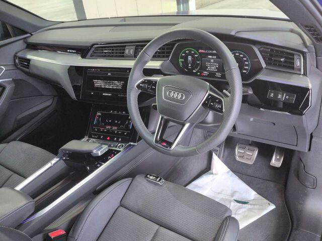 Audi Q8 Sportback E-tron 4wd 55 QUATTRO S LINE