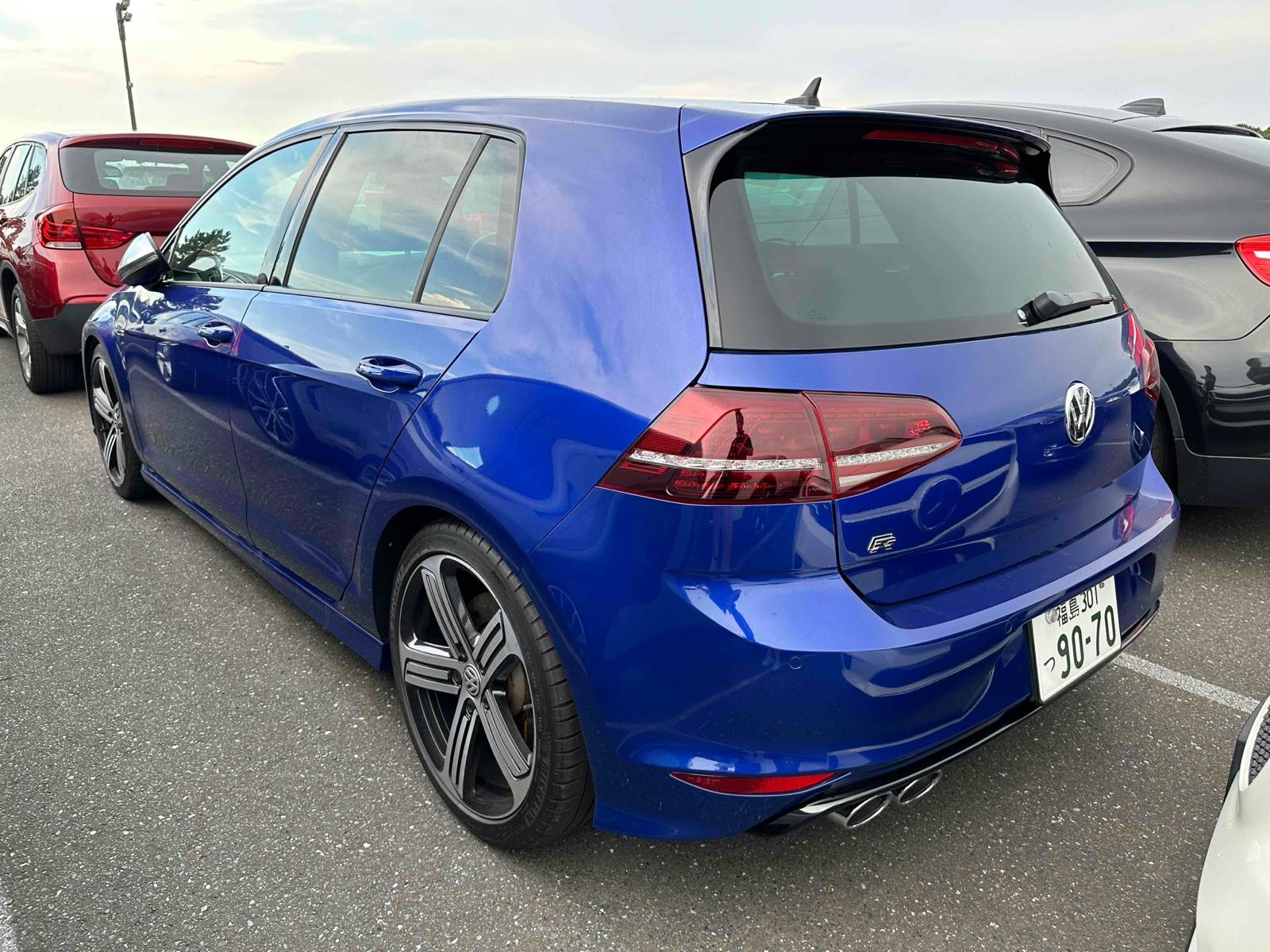 Volkswagen GOLF R 4WD