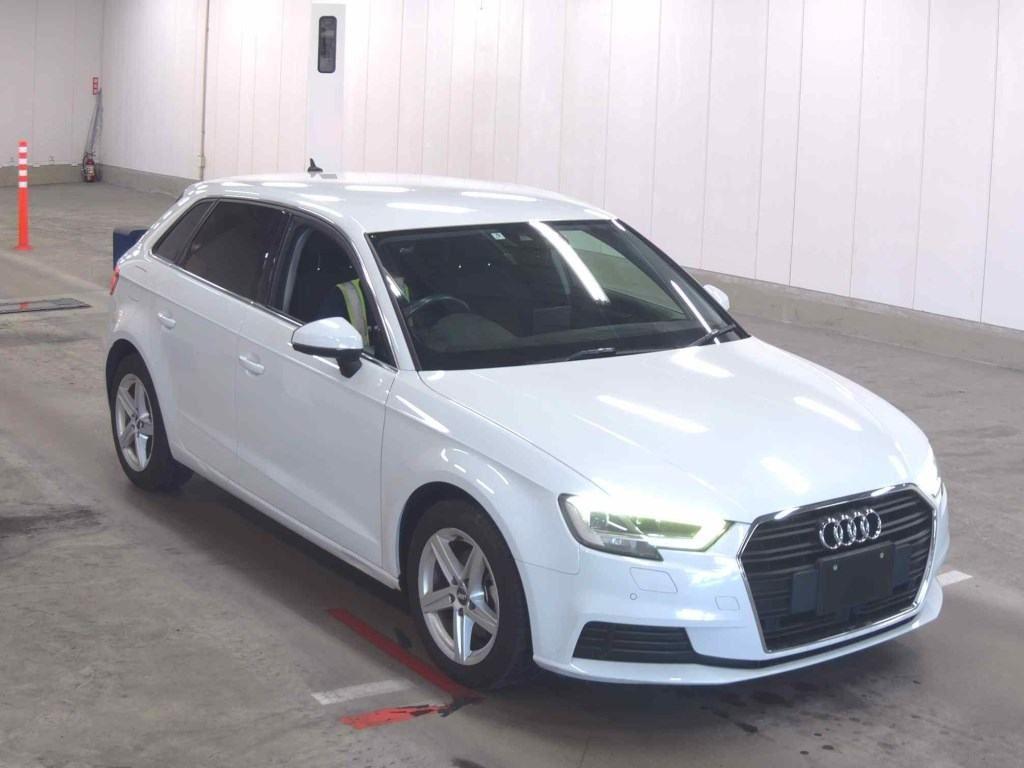 Audi A3 SPORT B30TFSI