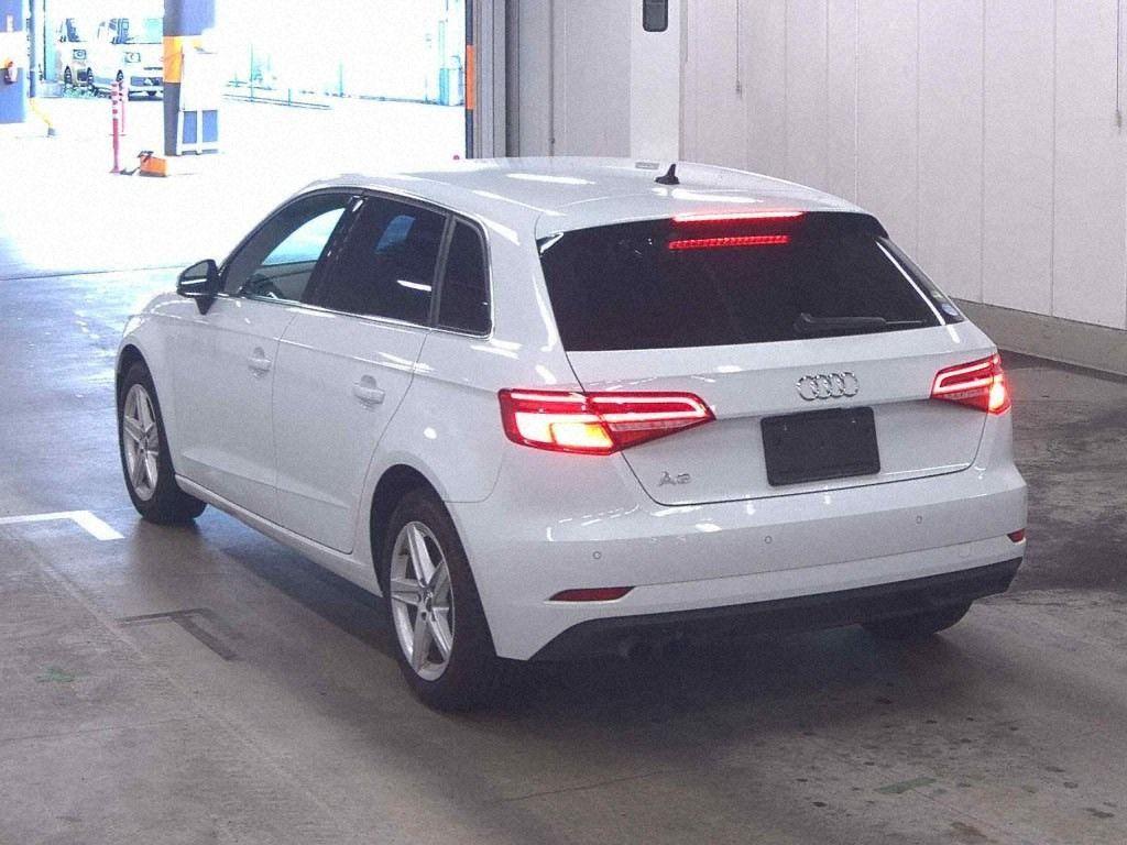 Audi A3 SPORT B30TFSI