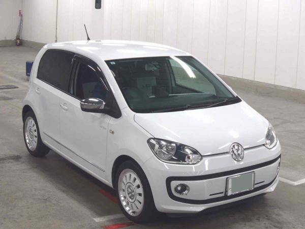 Volkswagen up! WHITE UP!