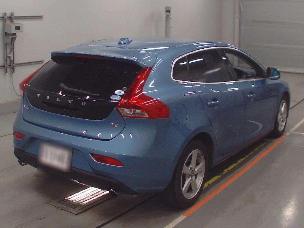 Volvo V40 T4