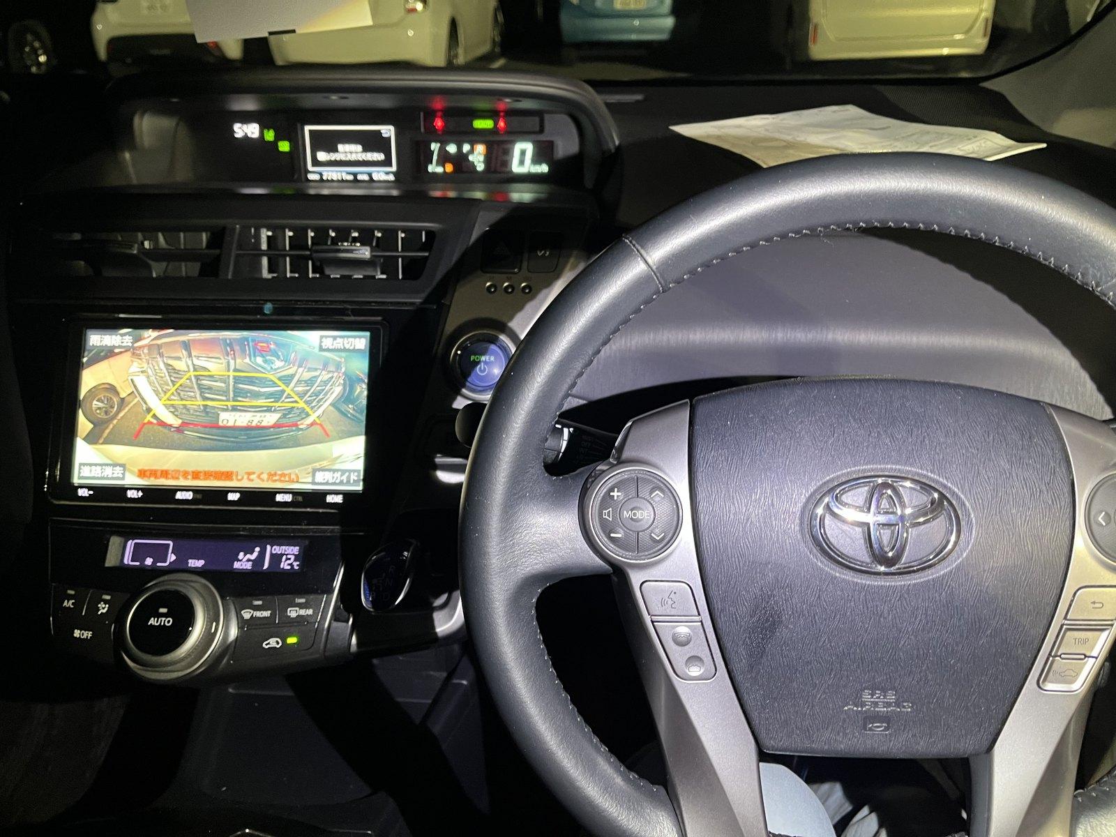 Toyota Prius ALPHA G