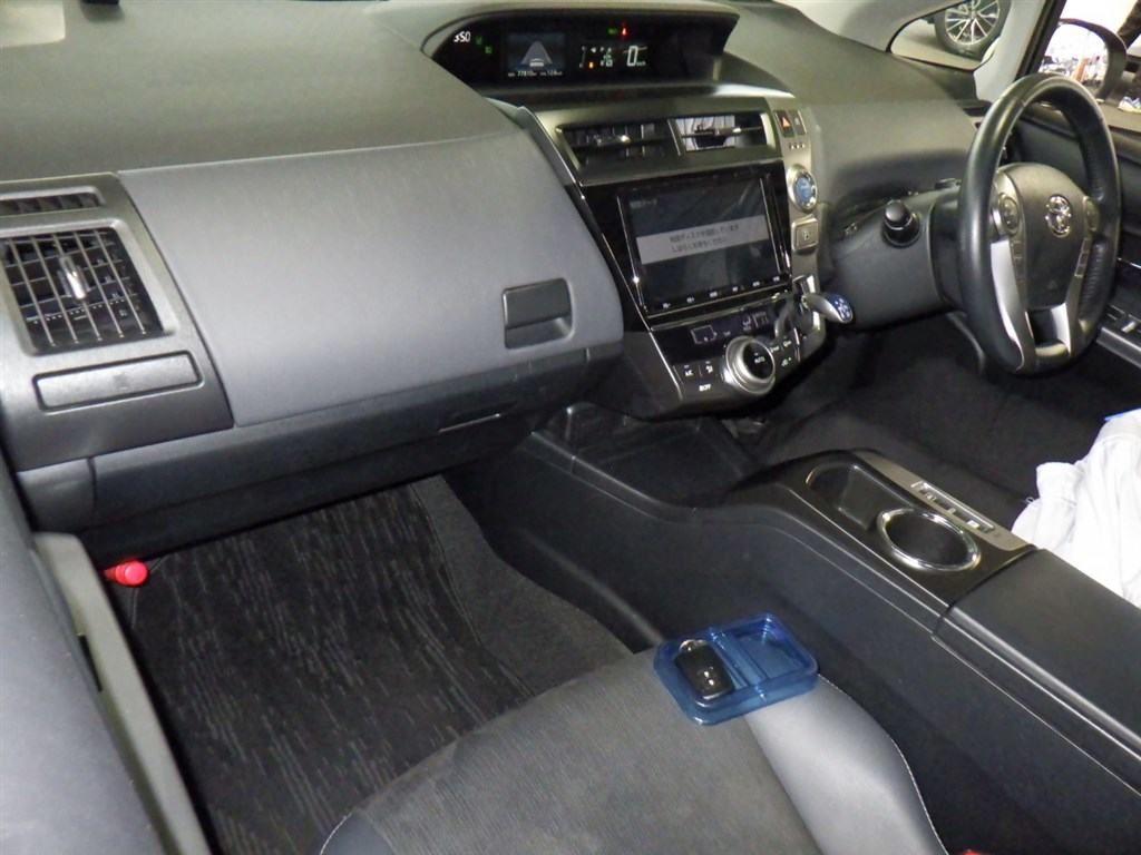 Toyota Prius ALPHA G