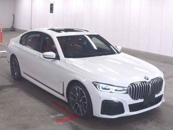 BMW 7 Series 745E M-SPORT
