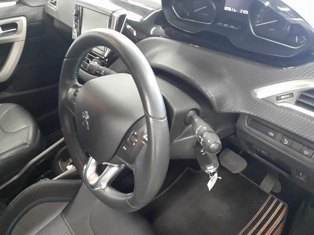 Peugeot pugett 2008 ｸﾛｽｼﾃｨ