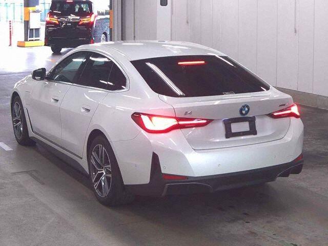 BMW i4 EDRIVE40 STANDARD