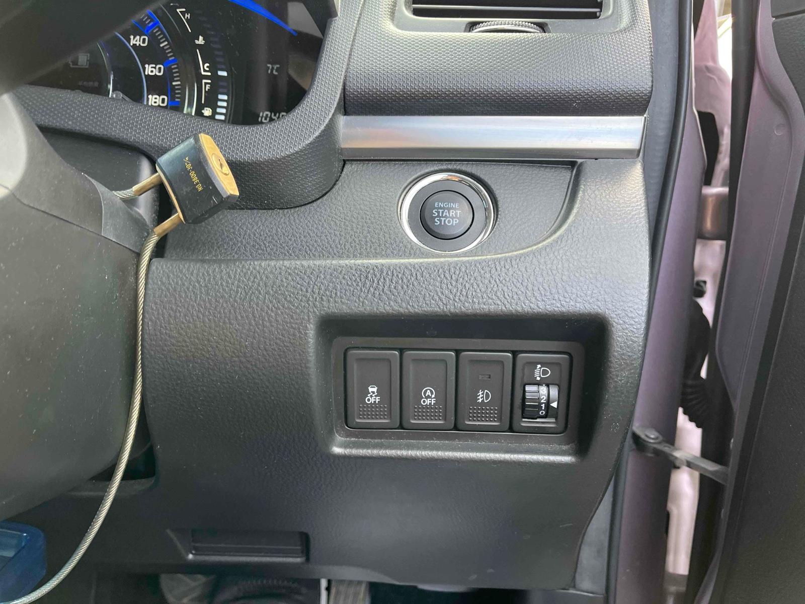 Suzuki Swift STYLE -DJE